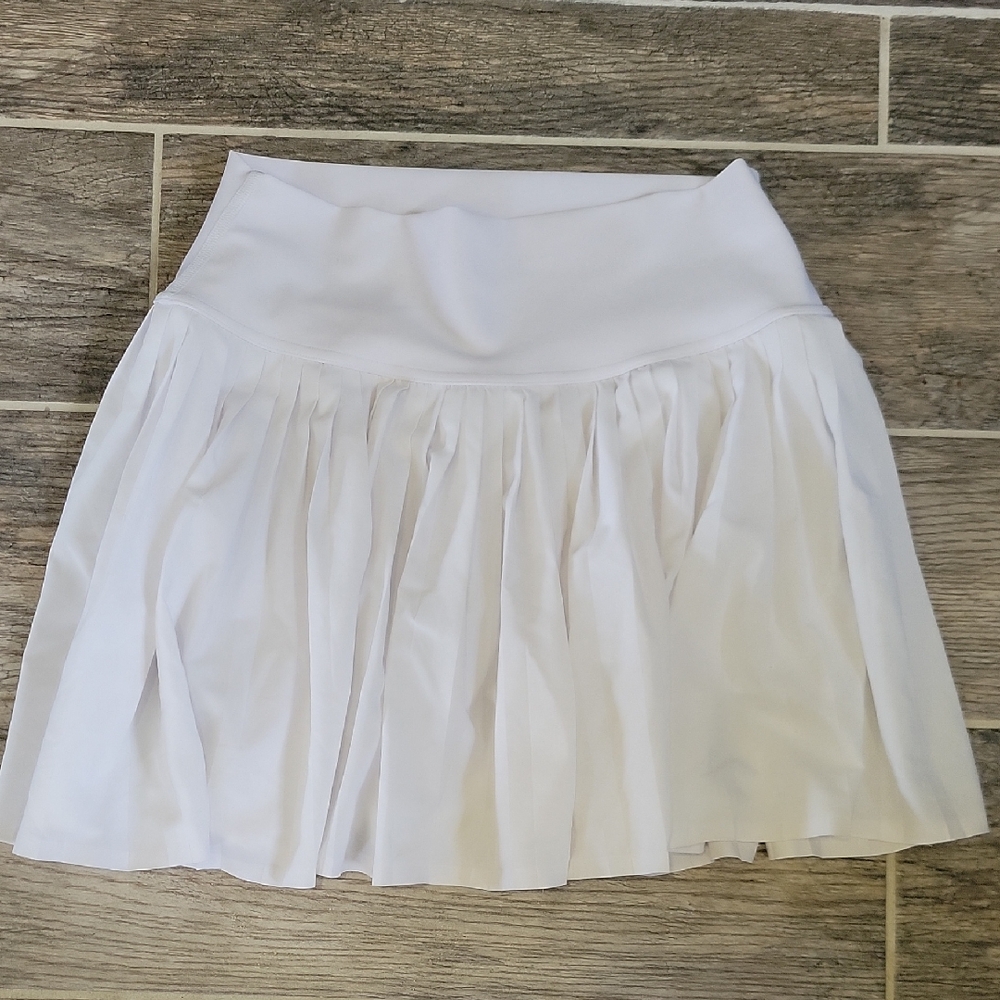 ALO Yoga White Skater Skirt Size Medium